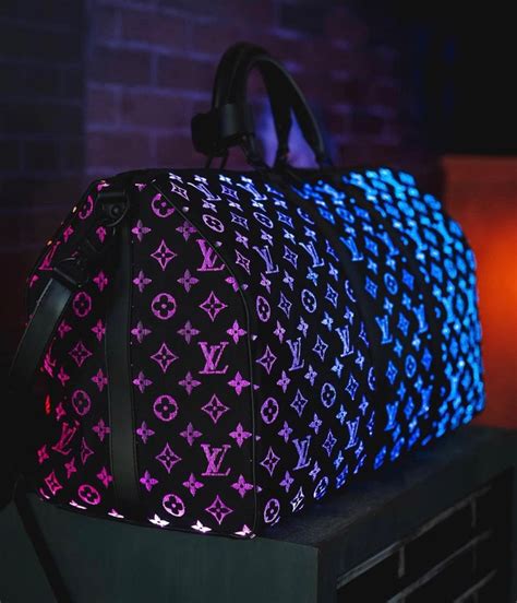 light louis vuitton bag